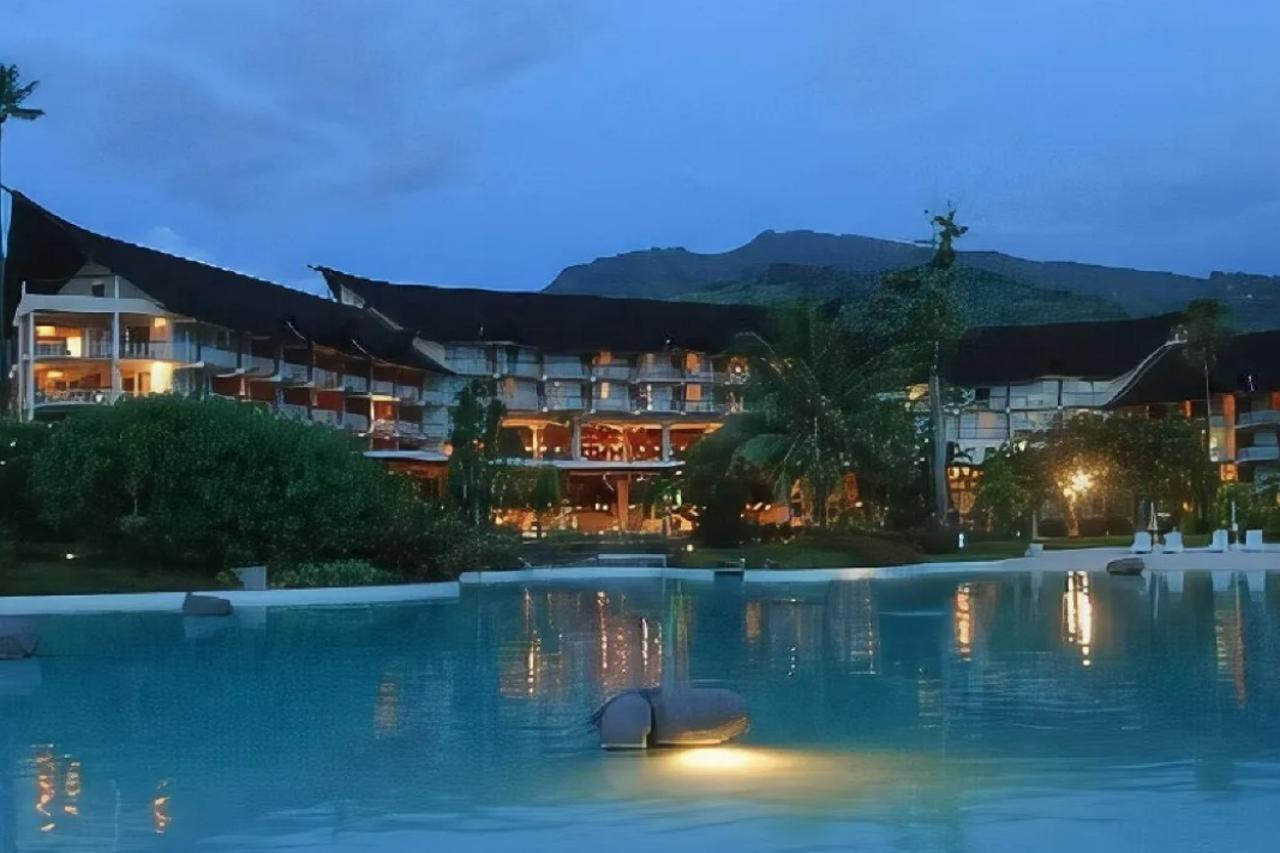 Tahiti Ia Ora Beach Resort - Managed By Sofitel Punaauia  Buitenkant foto